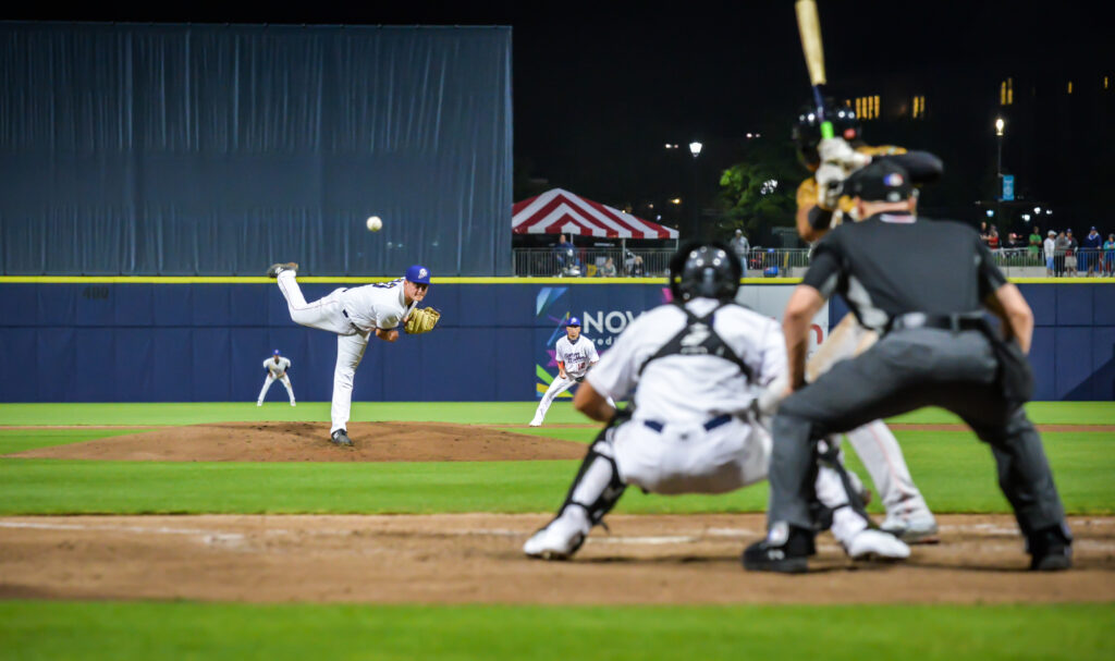 Kannapolis Cannon Ballers vs. Hickory Crawdads